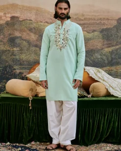 Aasmani Kurta Set