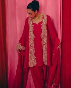 Adhira Kurta Set