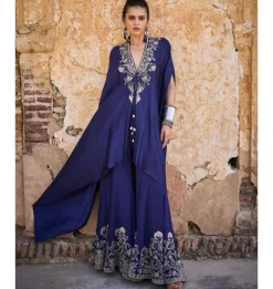 Aiekeyah Embroidered Cape Set