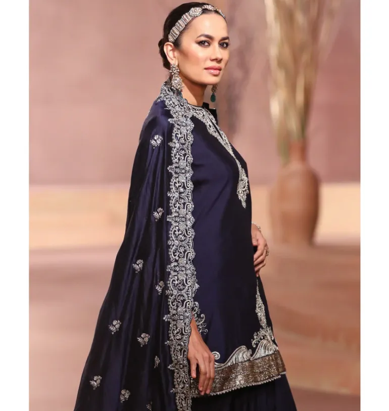 Amanaya Tunic Set