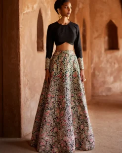 Artha Lehenga Set