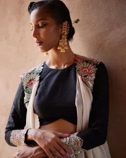 Artha Lehenga Set