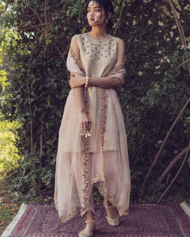 Banarsi Kurta With Organza Dupatta