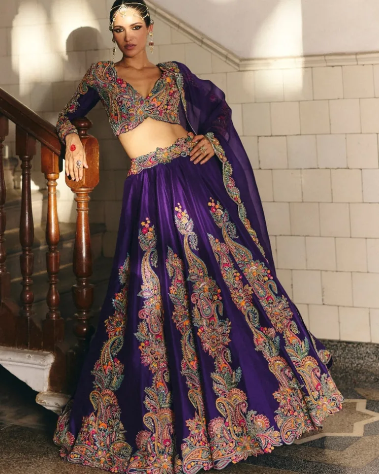 Bhaavi Lehenga Set