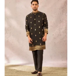Black Haath Phool Kurta Set