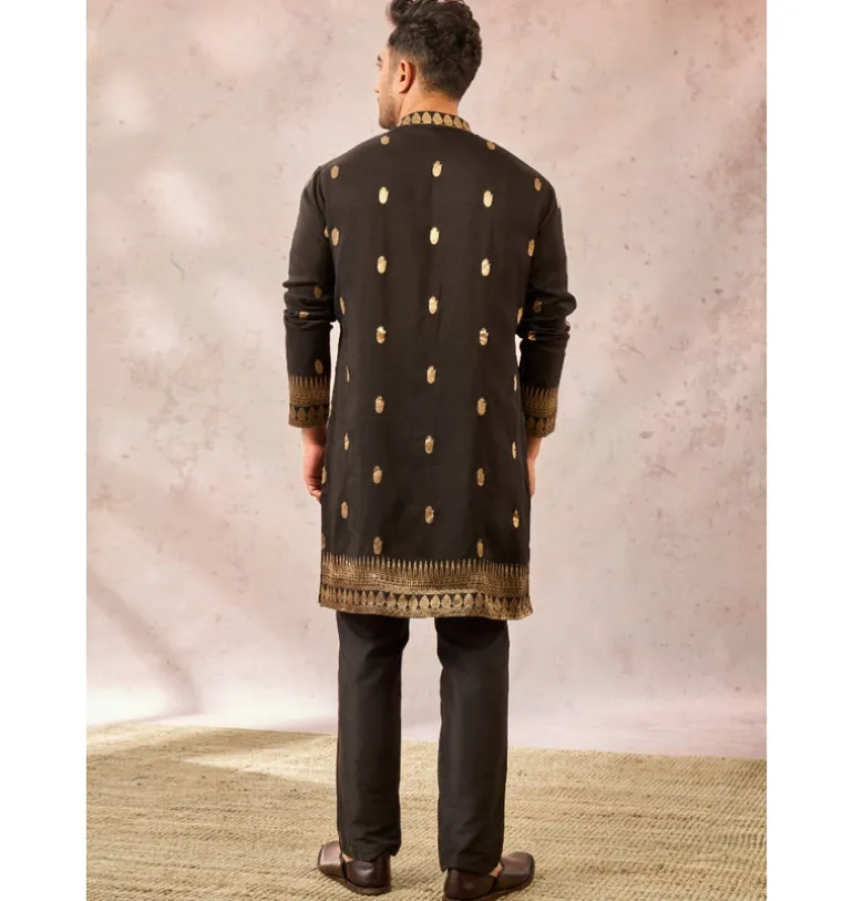 Black Haath Phool Kurta Set