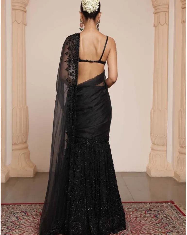 Black Hip Hug Tulle Sari Set