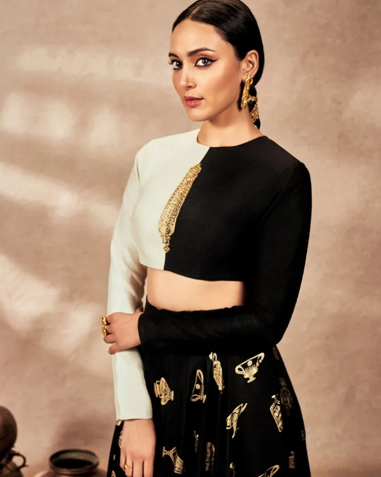 Black Potters Touch Skirt Set