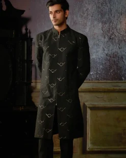 Black Textured With Arrow Embroidered Kurta With Black Pants