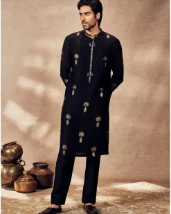 Black Traveler's Palm Jacquard Kurta