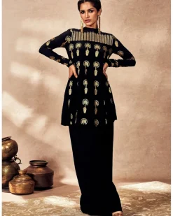 Black Traveler's Palm Tunic Set