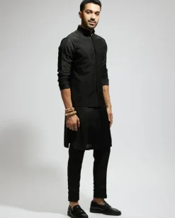 Black Tribal Mask Bandi Set