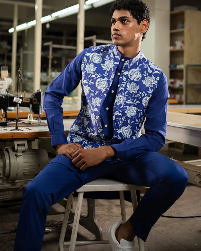 Blue Anaar Open Bandi With Matching Kurta Pajama Set