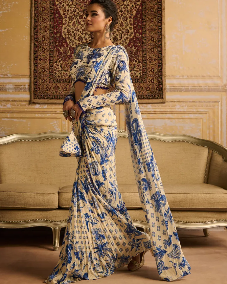 Blue Highlighted Blouse And Dhoti Sari Set