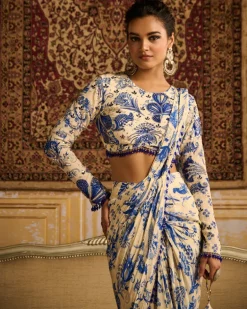 Blue Highlighted Blouse And Dhoti Sari Set