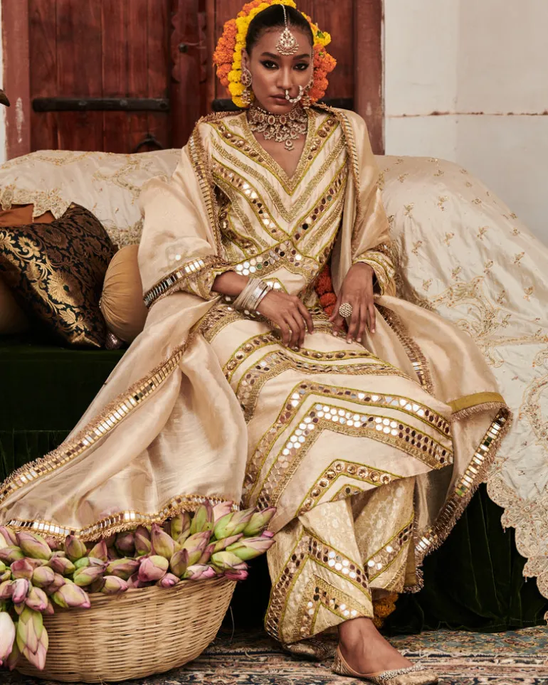 Chaand Suit Set
