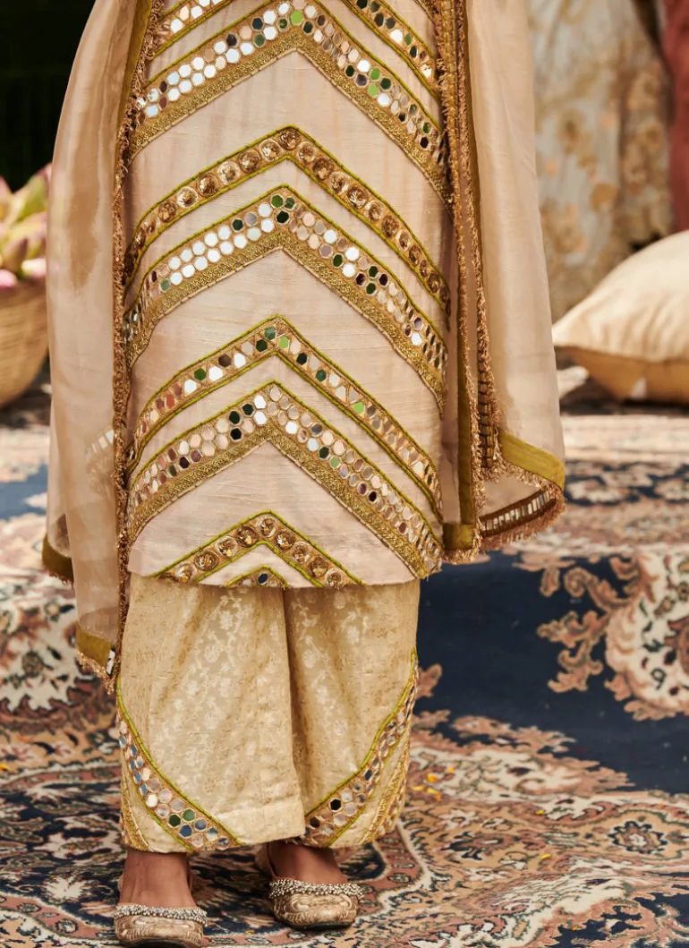 Chaand Suit Set