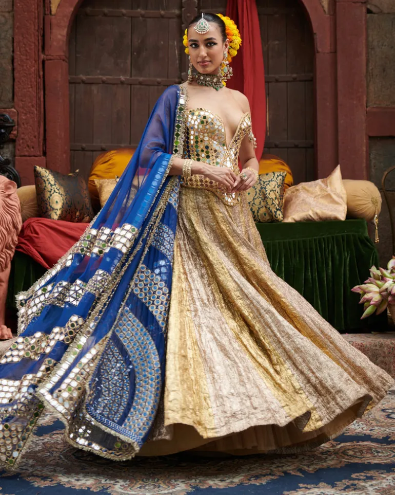 Chaandi- Sona Stripes Lampi Lehenga Set