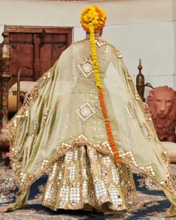 Chand Aayna Lehenga Set