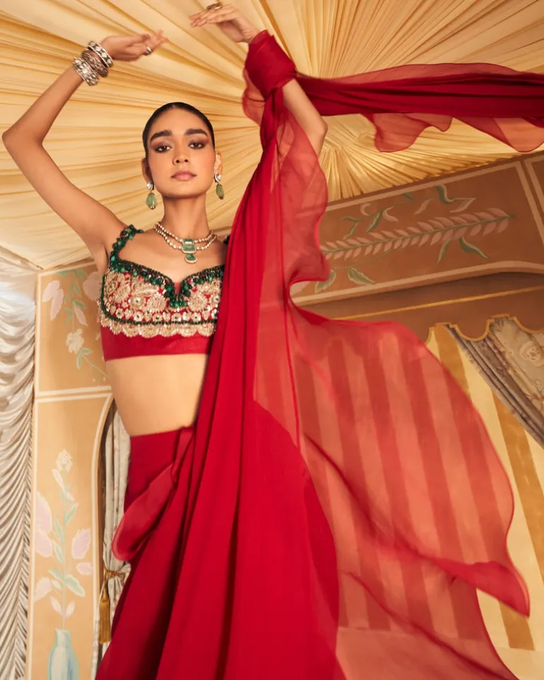 Chashm Sari Set