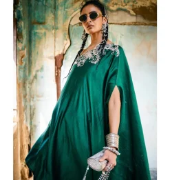 Cipla Shoulder Gota Cape Set
