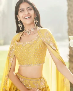 Citrus Yellow Roman Cape