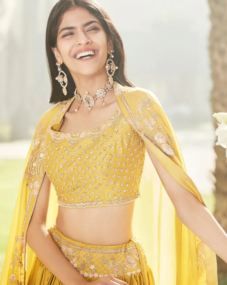 Citrus Yellow Roman Cape