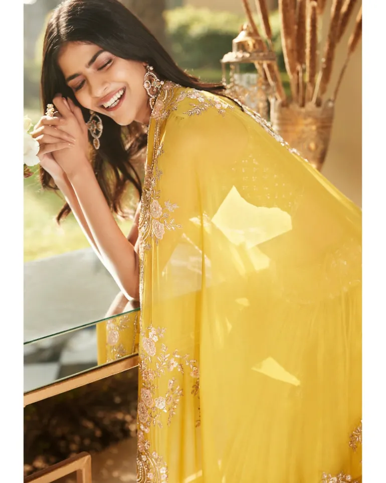 Citrus Yellow Roman Cape