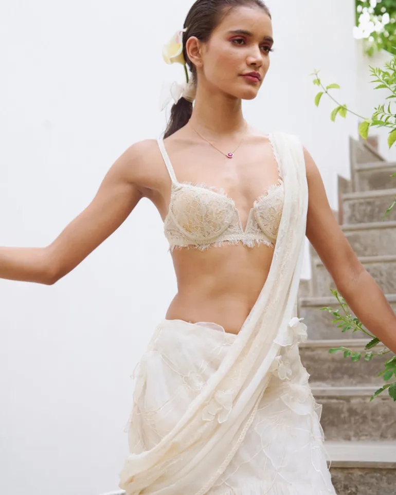 Coconut Daiquiri Cocktail Sari Set