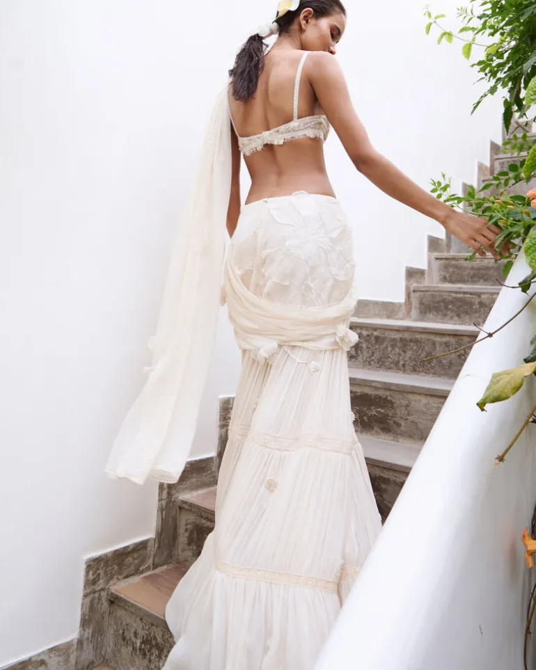 Coconut Daiquiri Cocktail Sari Set