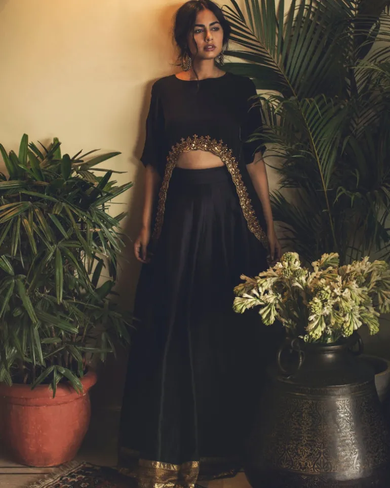Dabke U-Cape Lehenga Set