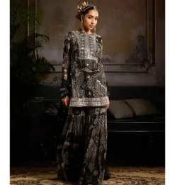 Ebon Glow Kurti Set