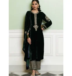 Emerald Green Embroidered Velvet Kurta Set