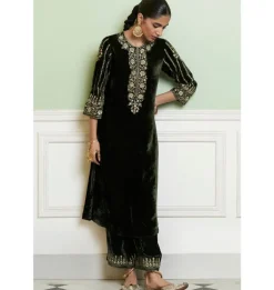 Emerald Green Embroidered Velvet Straight Kurta Set