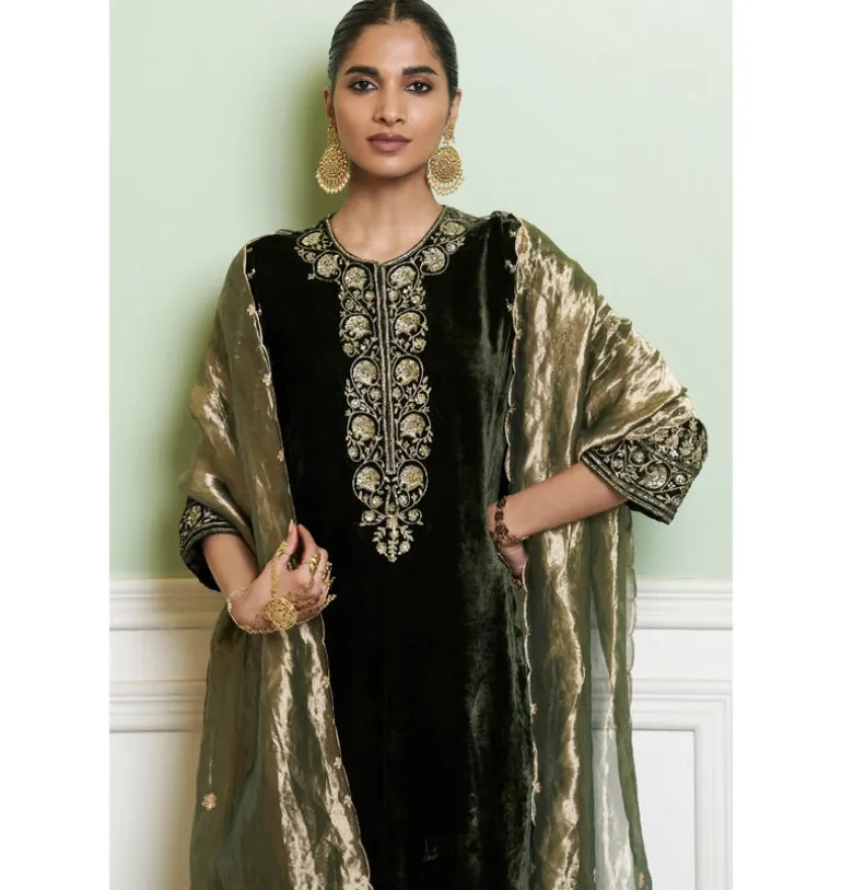 Emerald Green Embroidered Velvet Straight Kurta Set