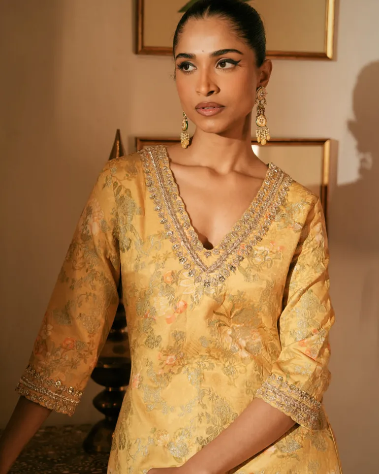 Floweret Kurta Set