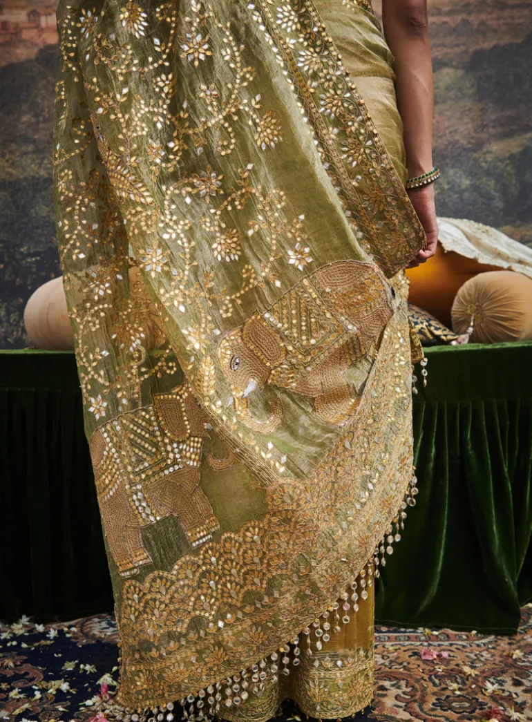 Gaja Rachna Sari Set