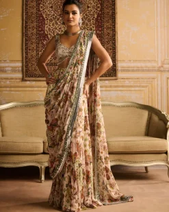 Green Printed Embroidered Sari With Sweetheart Blouse Set