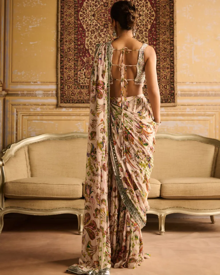 Green Printed Embroidered Sari With Sweetheart Blouse Set