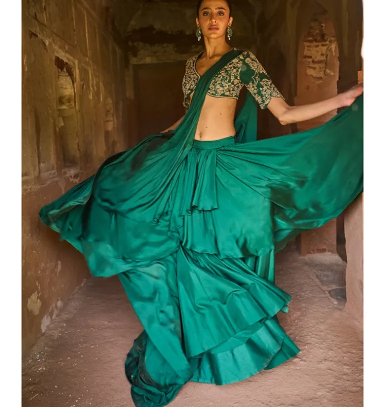 Gulbargh Pre-Draped Sari Set
