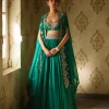 Ishaani Cape Set