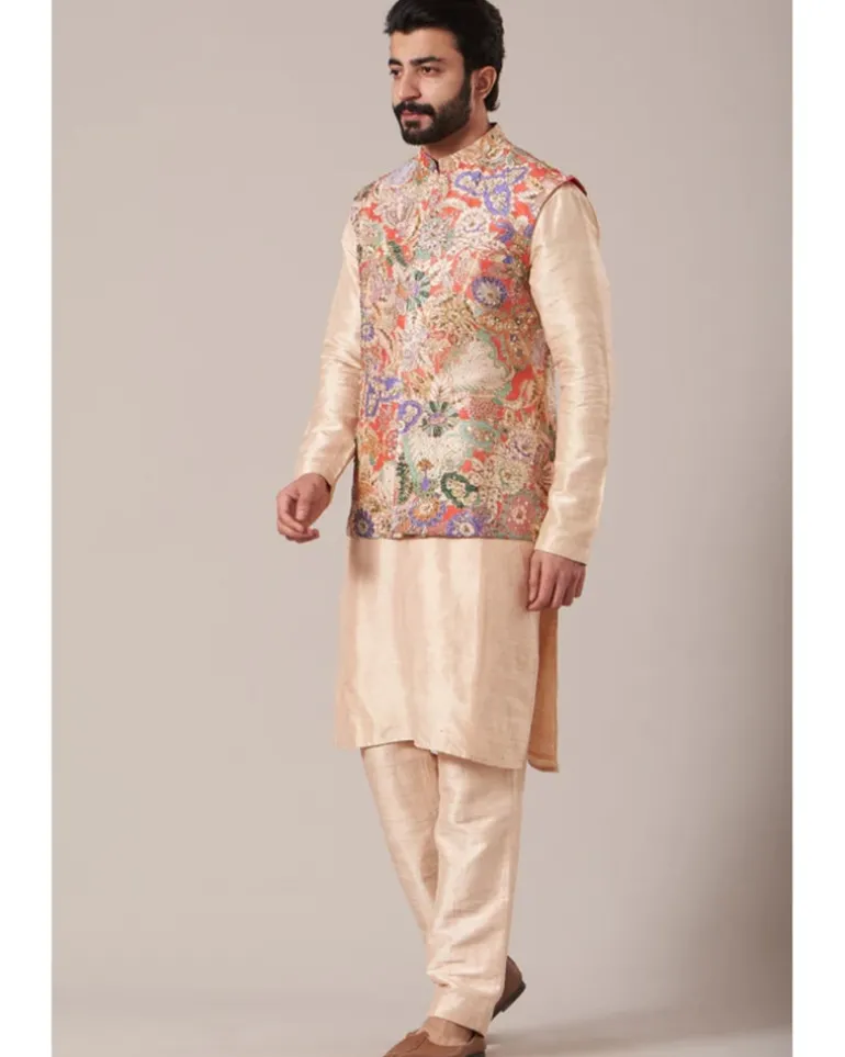Ishan Kurta Set