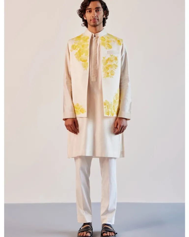 Ivory Silk Chanderi Kurta And Hand-Painted Bandi Set