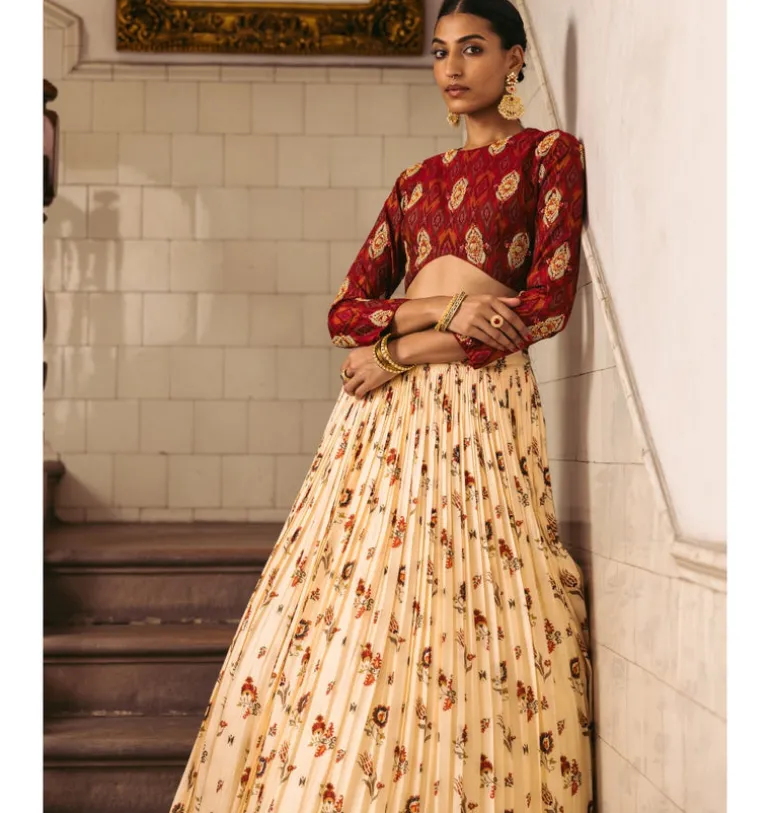 Jarokha Lehenga Set
