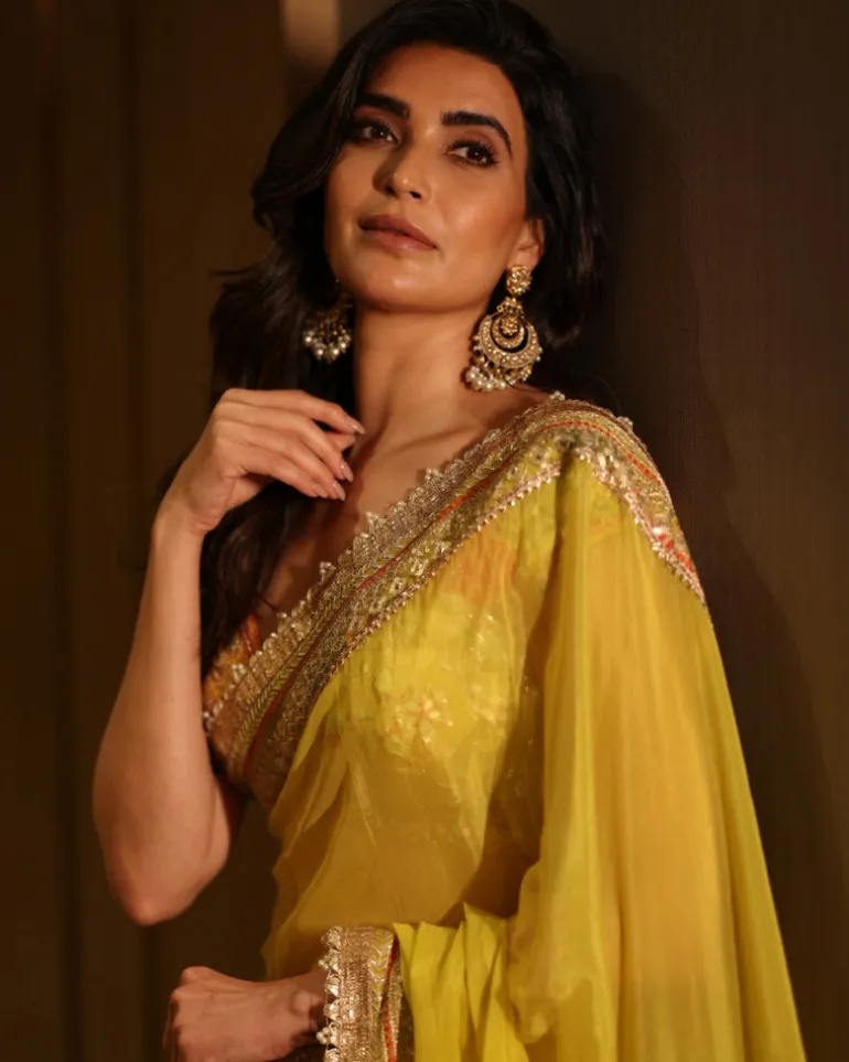 Kanika Sari Set