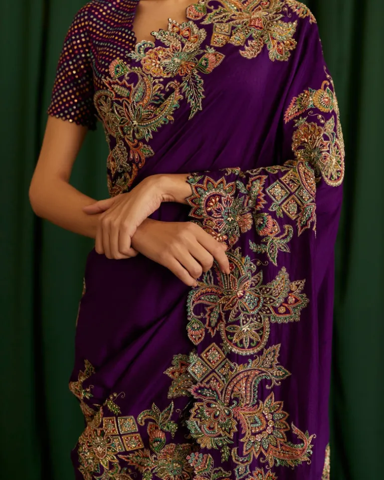 Kanishtha Sari Set