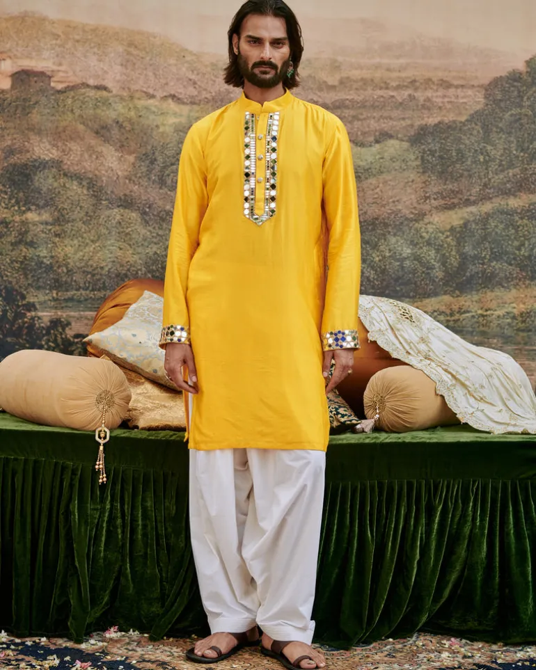 Khayalat-e Kurta Set