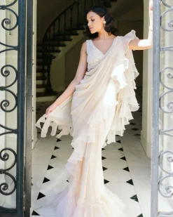 Leoni Sari
