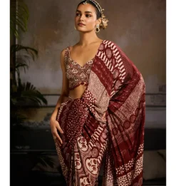 Lumiere Sari Set