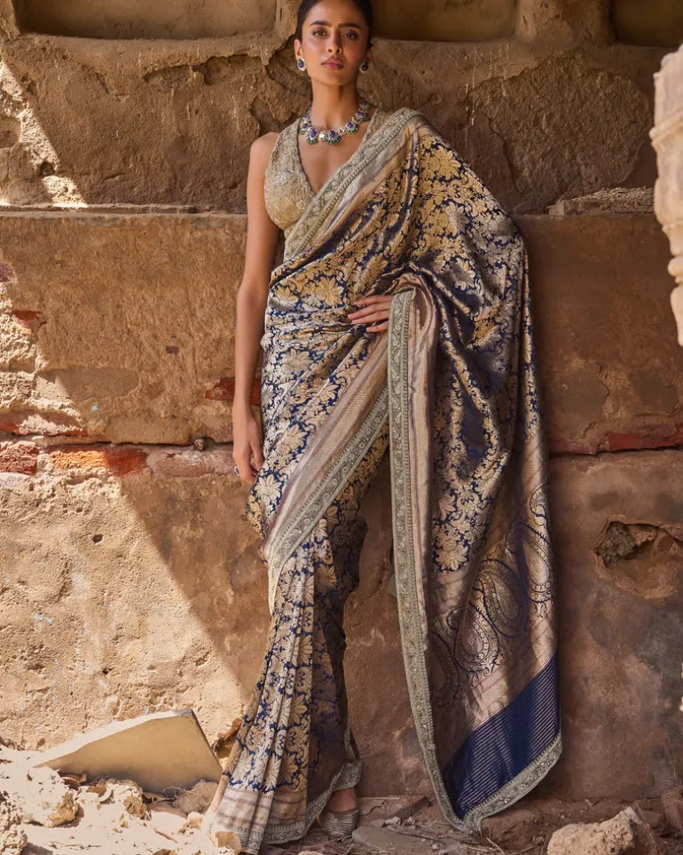 Maris Moon Sari Set
